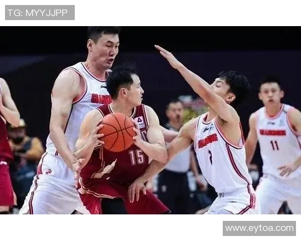 上海羽毛球队以90分稳居锦标赛积分榜首位展现强劲实力 上海羽毛球队以90分稳居锦标赛积分榜首位展现强劲实力